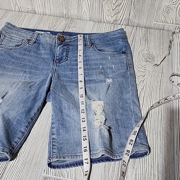 Kut from the Kloth Catherine Boyfriend Shorts Distressed Womens Size 4 - Picture 6 of 8